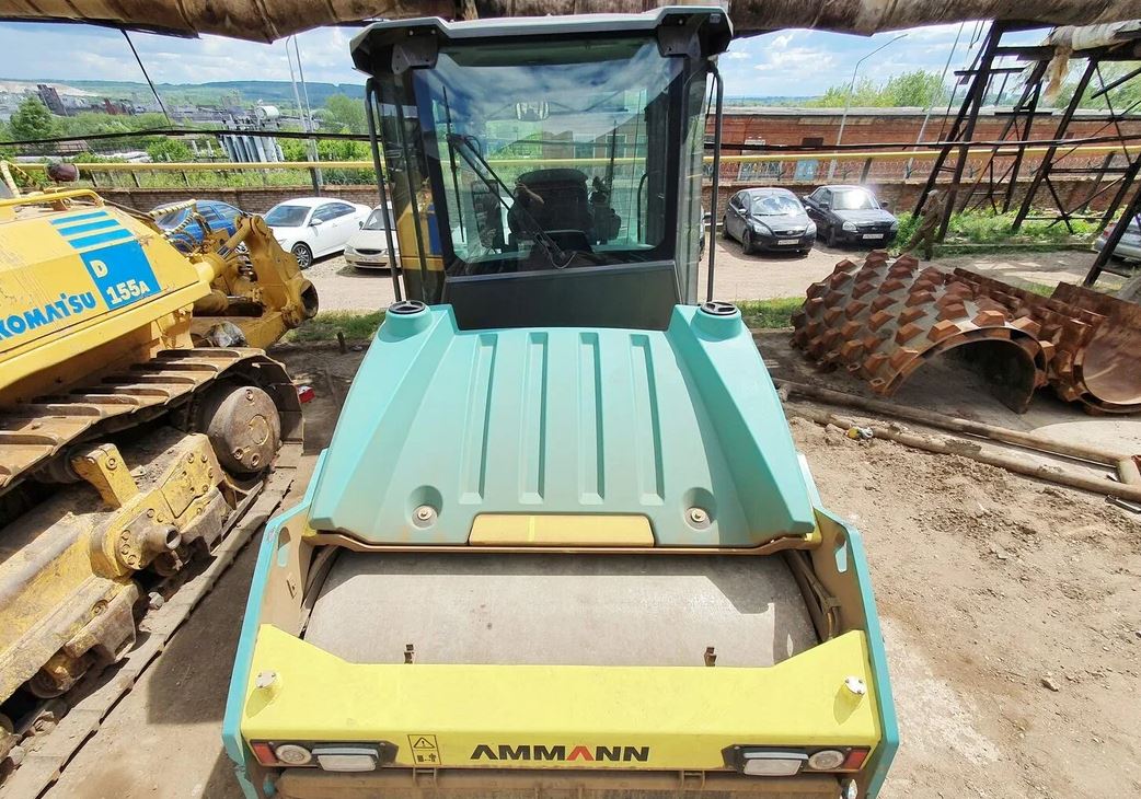 Артикул Ammann_015 (К) Каток Ammann ARX 90 Стекло заднее центральное (закаленное)