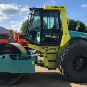 Артикул Ammann_008 (К) Каток Ammann ASC 90/ASC 120/ASC 200 Стекло дверное левое нижнее (закаленное)