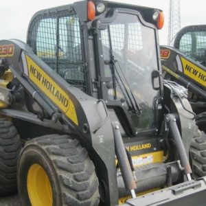 New Holland L 215